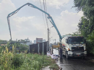 Xe bồn vận chuyển bê tông tươi tại TP.HCM