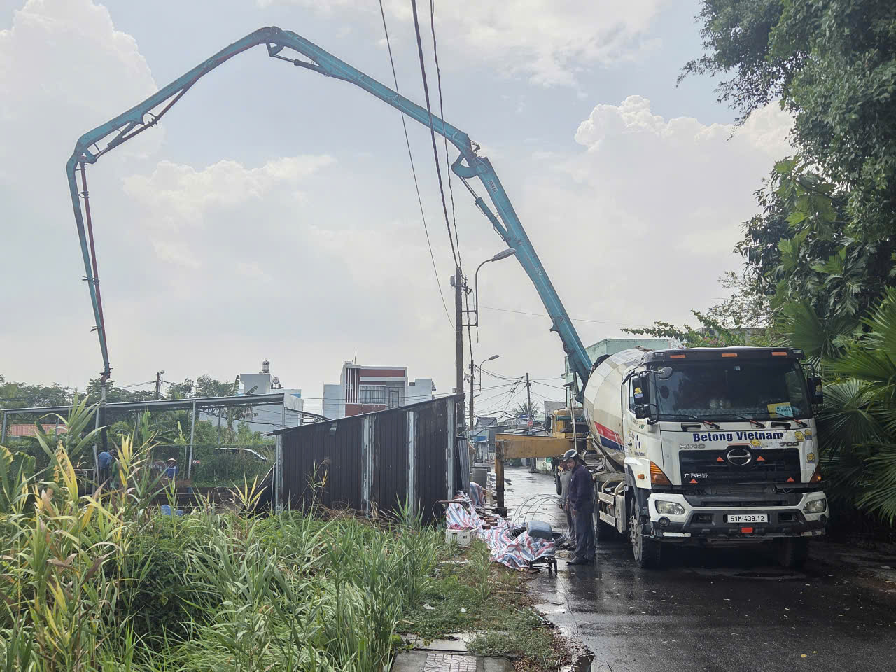 Xe bồn vận chuyển bê tông tươi tại TP.HCM